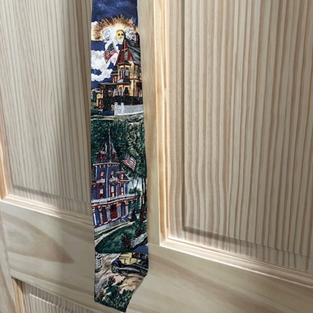 Van Heusen "New England Village" or "American Dream House" vintage tie 100% silk